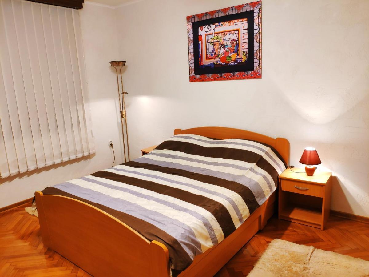 V2 With Love - Vintage Modern And Spacious Beograd Bagian luar foto